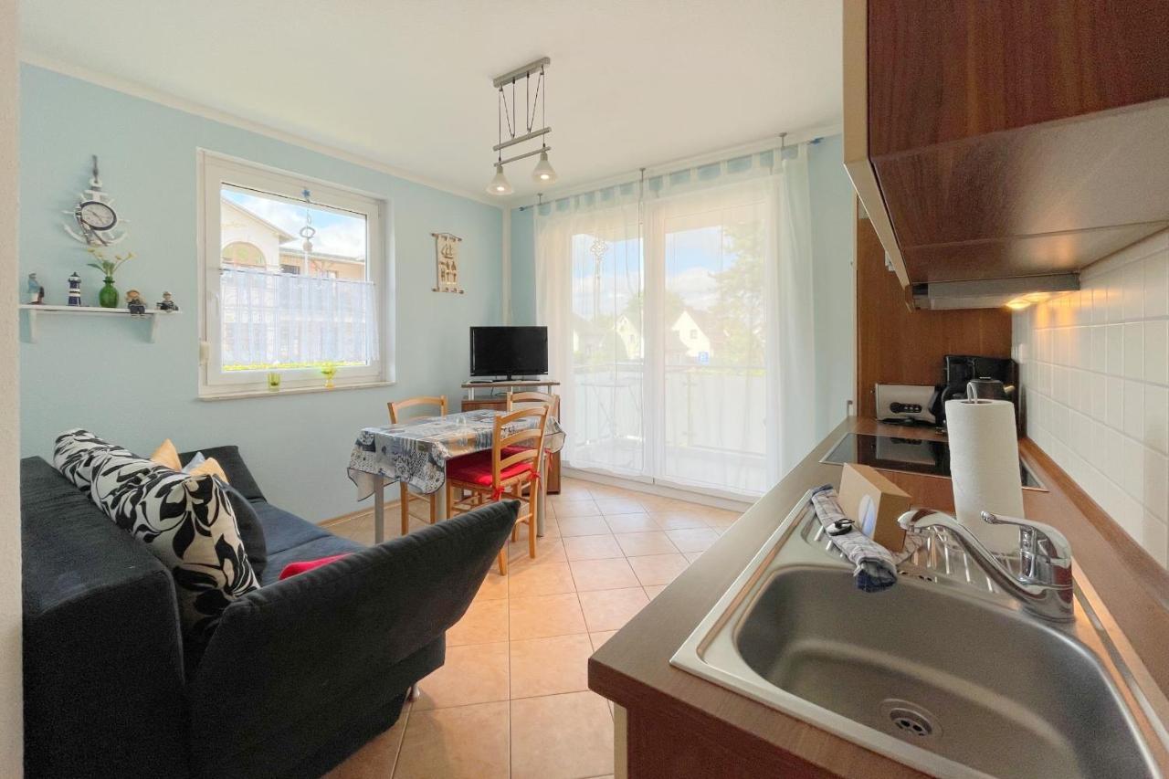 Waldstrasse 8A Ferienwohnung Richter Uckeritz Bagian luar foto
